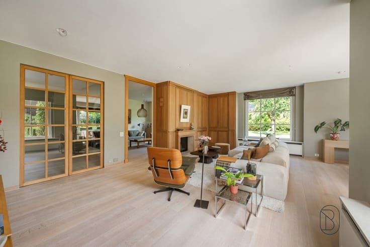 Exclusieve villa met praktijk/kantoor en prachtige tuin