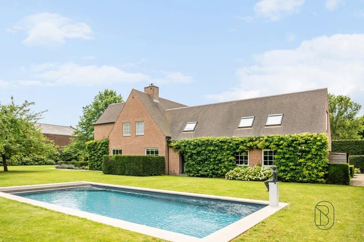 Exclusieve villa met praktijk/kantoor en prachtige tuin