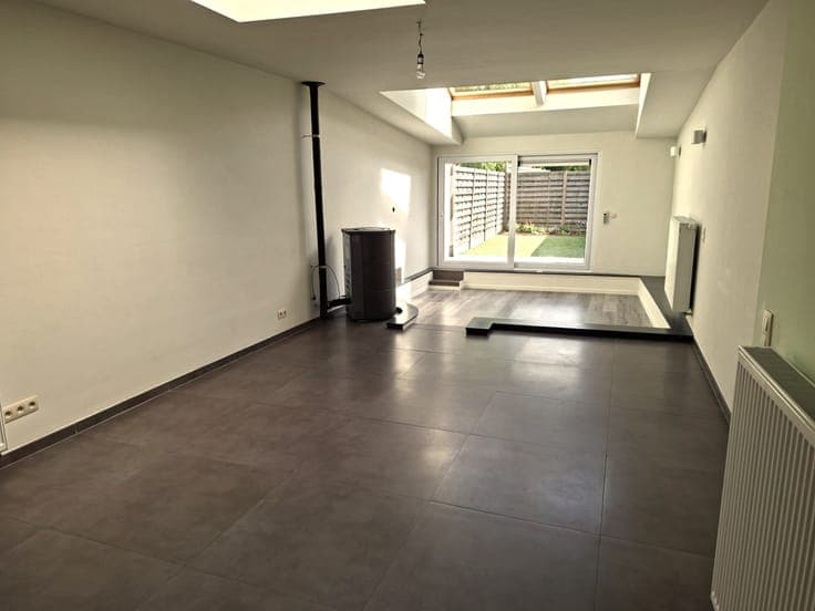 Nice cozy house with 2 bedrooms, garden and garage