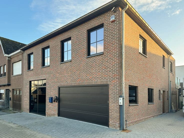 Rare opportunity: House with numerous possibilities