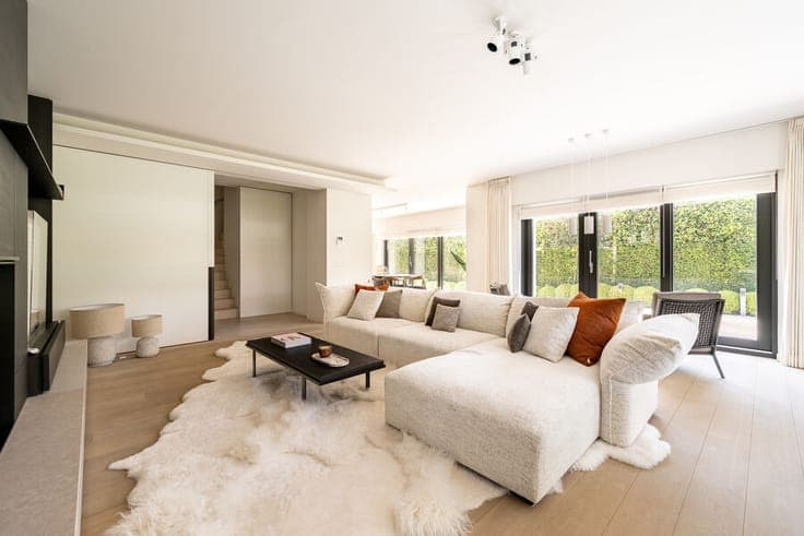 Sophisticated villa located in a quiet and pleasant environm