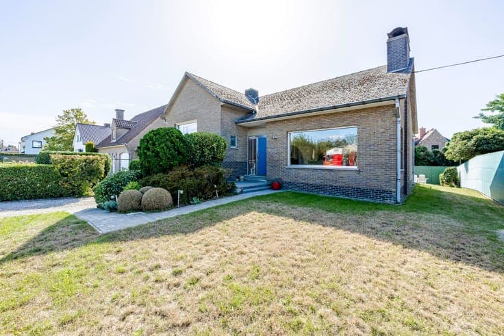 Detached house in a green area in Waregem