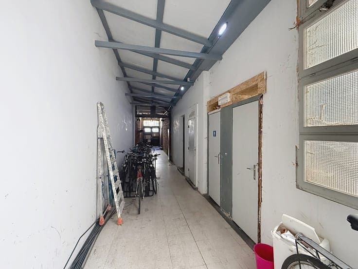 Mixed-Use Investment Property –Outstanding 8% Rental Yield