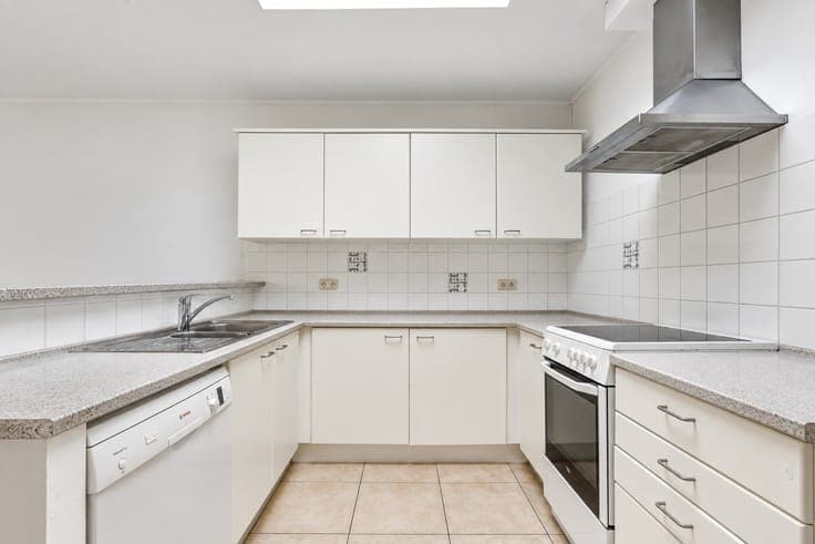 Appartementsgebouw met twee appartementen te koop in Mari...