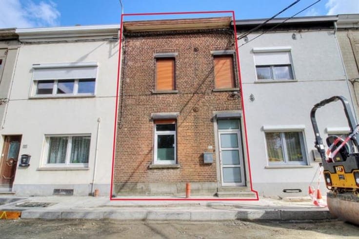 House 156 m²: 4 bedrooms, 2 bathrooms, garden + terraces