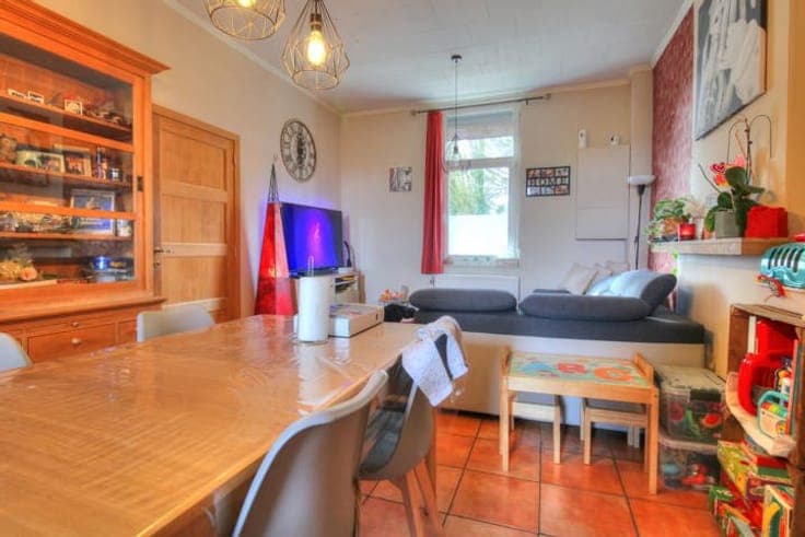 House 156 m²: 4 bedrooms, 2 bathrooms, garden + terraces