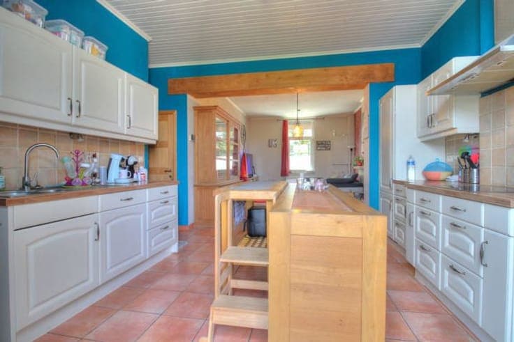 House 156 m²: 4 bedrooms, 2 bathrooms, garden + terraces