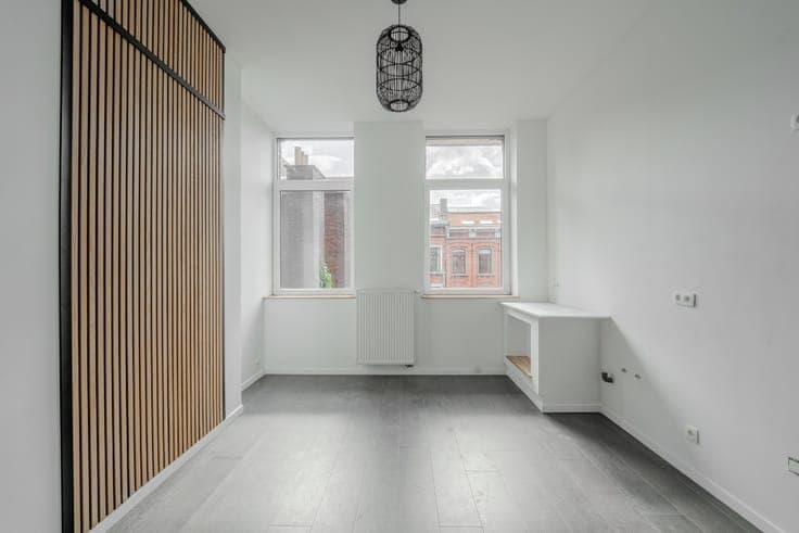Renovated 230 m² House – 3 Bedrooms and Terrace