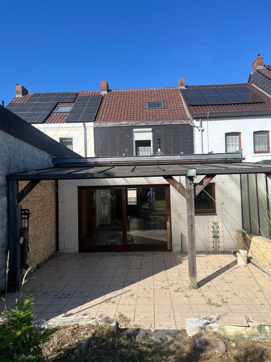 House in Manage