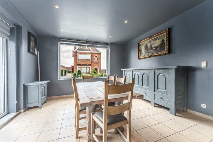 Spacious house with a shed and a second house for sale