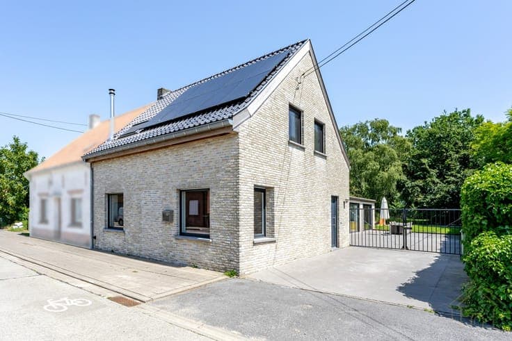 House in Geluwe