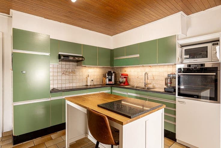 Ready-to-move-in semi-detached house with energy performanc