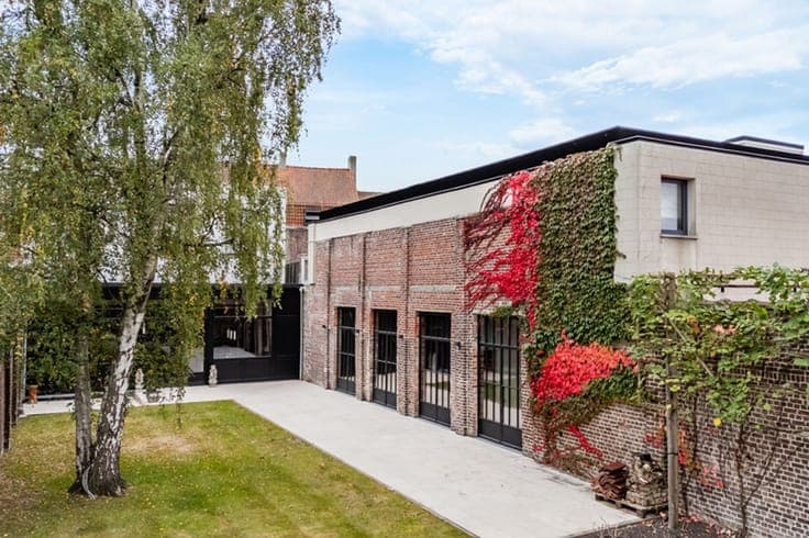 Prachtige herenwoning met tuin en garage!