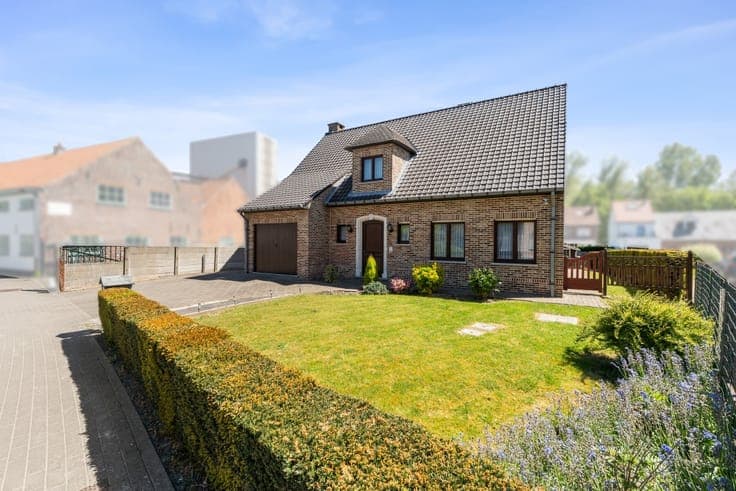 For sale in Meise: detached house with 4 bedrooms
