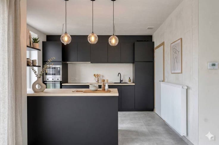Modern corner house with 3 bedrooms and garden in Izegem