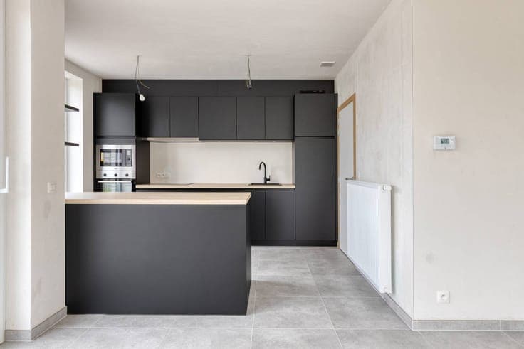 Modern corner house with 3 bedrooms and garden in Izegem