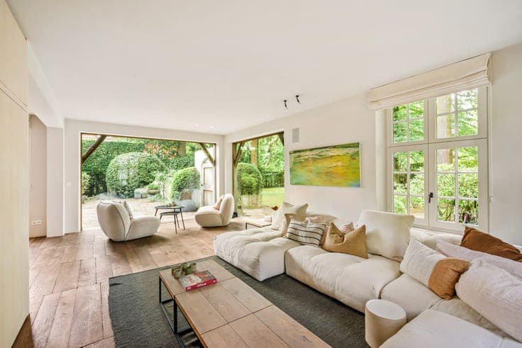 Characterful renovated villa on 2,100 m² in Schilde Bergen