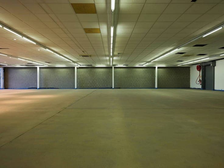 Centrally located job store in Middelkerke