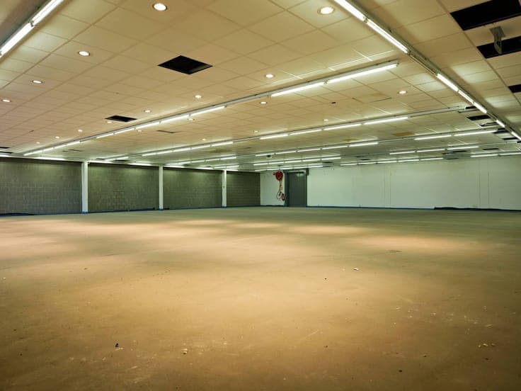 Centrally located job store in Middelkerke