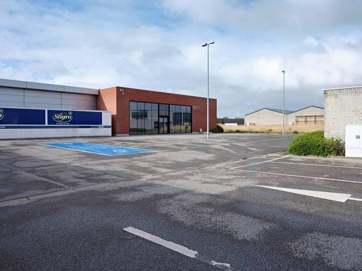 Centrally located job store in Middelkerke