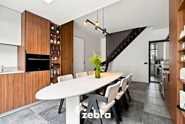 Gerenoveerde woning met stadskoer in centrum Tielt!