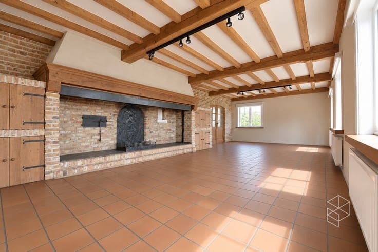 Klassevolle villa met bijgebouw op unieke ligging aan het...