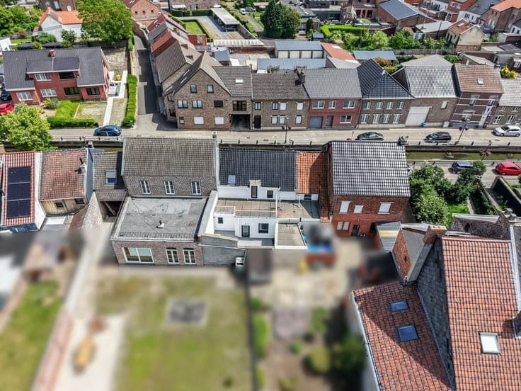 GERENOVEERDE WONING IN HET CENTRUM VAN ZOUTLEEUW