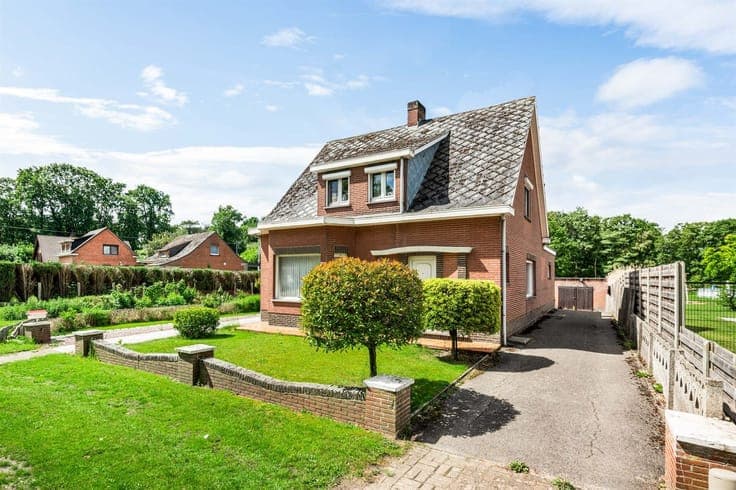 Te renoveren open bebouwing op 2 gronden in Mol