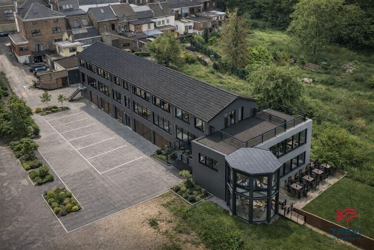 IMMEUBLE DE RAPPORT MIXTE – 6 APPARTEMENTS + RESTAURANT