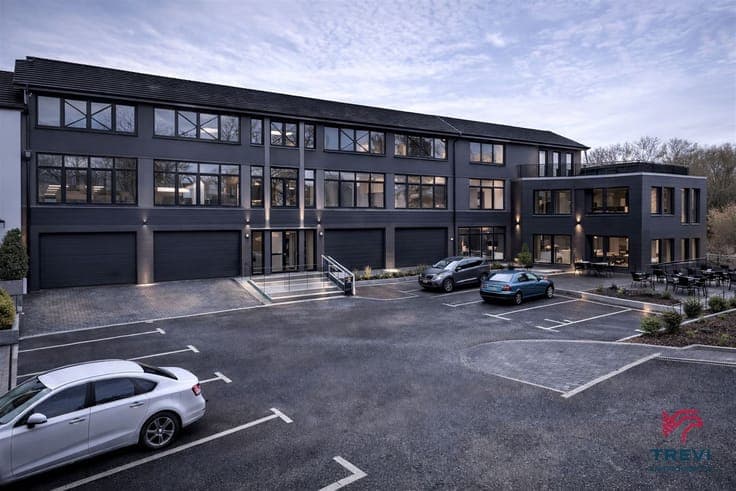 IMMEUBLE DE RAPPORT MIXTE – 6 APPARTEMENTS + RESTAURANT