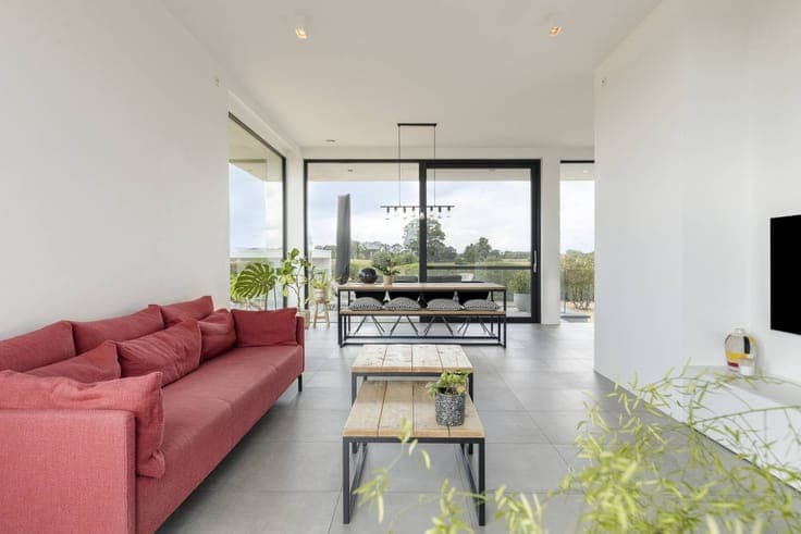 High-quality finished villa for sale in a quiet location