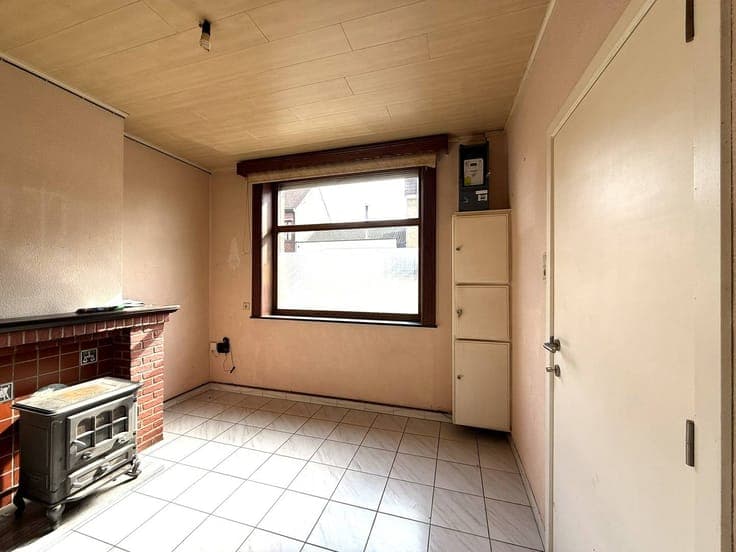 House for sale in Ypres with 4 bedrooms, garden and garage