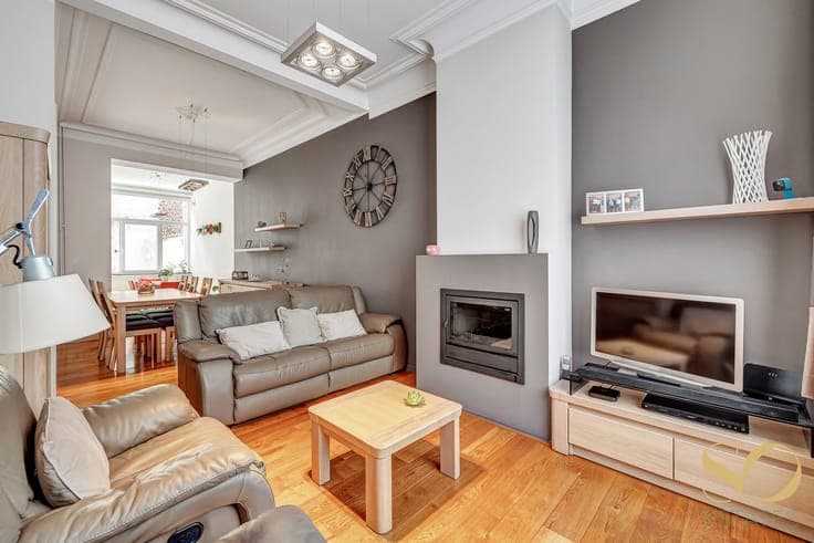 European Quarter – Eclectic-style house