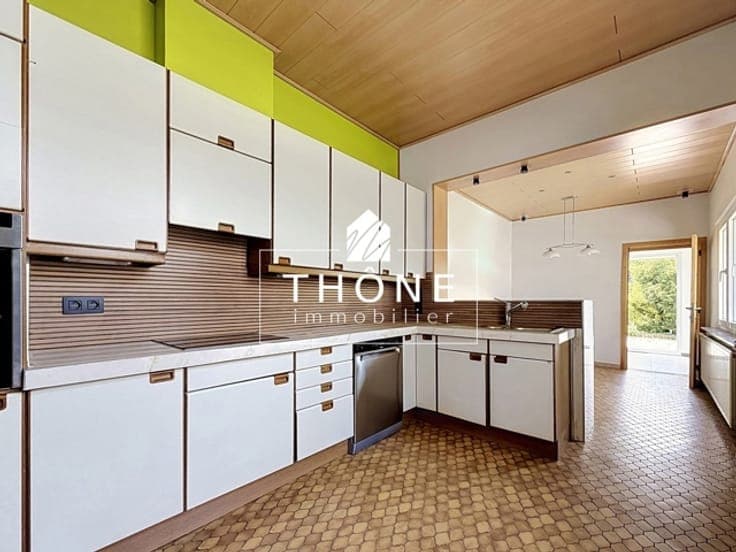 Grande maison de 5 chambres avec extérieur
