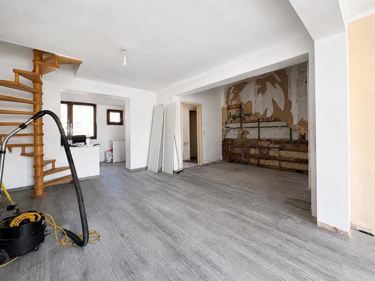 HOUSE 120M²+ 340M² WAREHOUSE + 37M² OFFICE - DIEGEM - INVEST