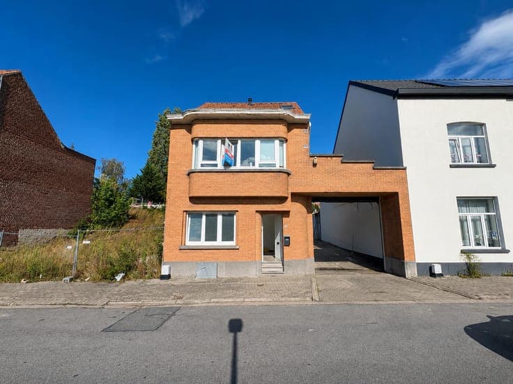 HOUSE 120M²+ 340M² WAREHOUSE + 37M² OFFICE - DIEGEM - INVEST