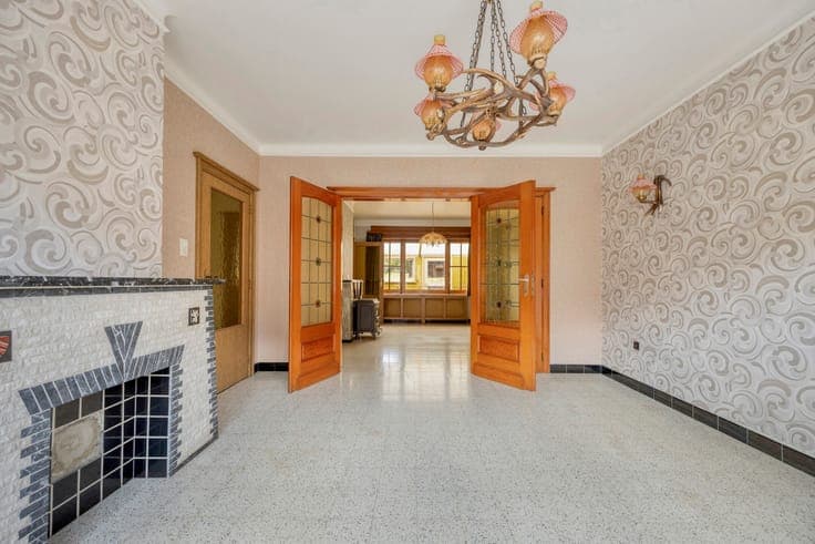 3-Bedroom Home with Full Basement in Tienen