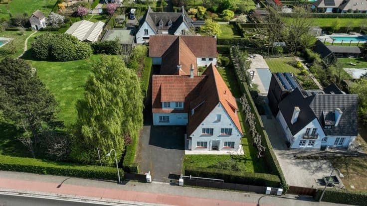 Unique Live-Work Combination in a Prime Location in Kortrijk