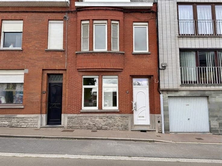 3 bed house. EPC B in Mouscron, parquet and marble