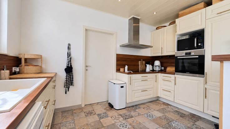 Charming 3-bedroom villa with garden, Ophain