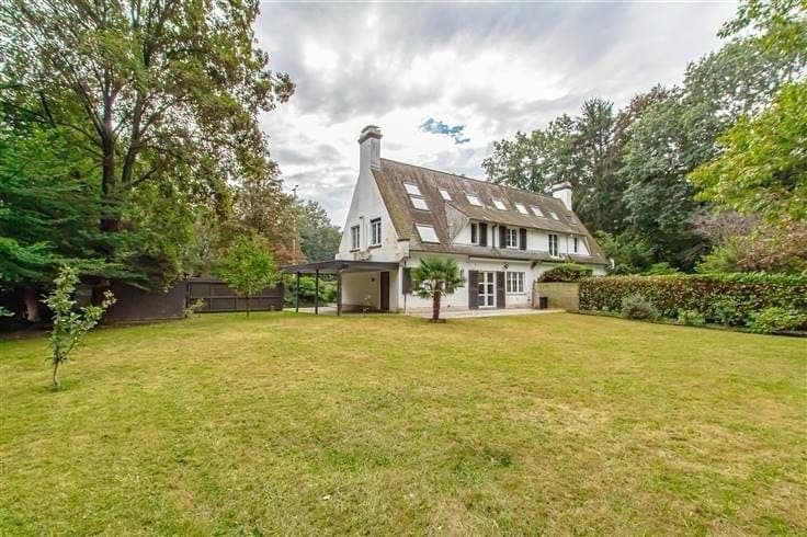 House in Waterloo