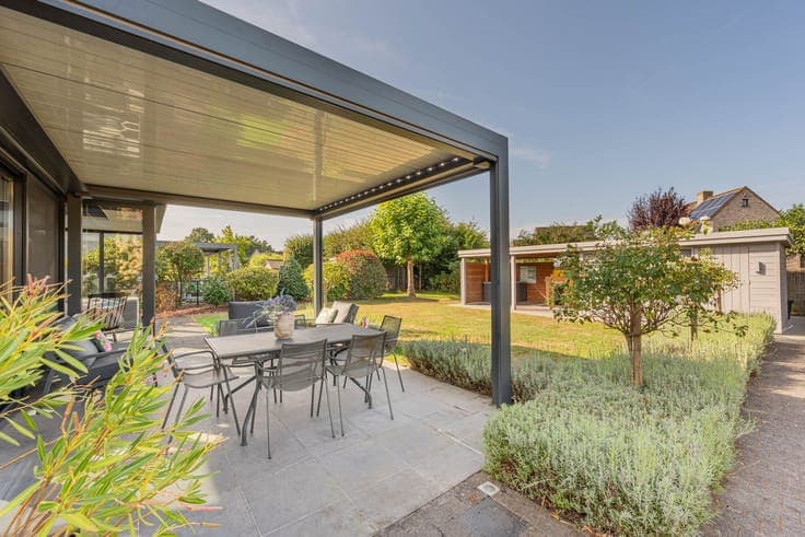 Move-in ready 4-façade house in a quiet area