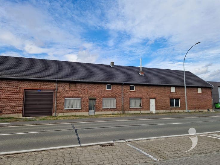 Ruime hoeve met veel potentieel