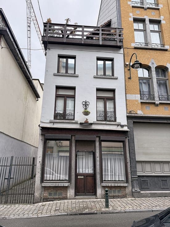 House in the city center-3BEDR