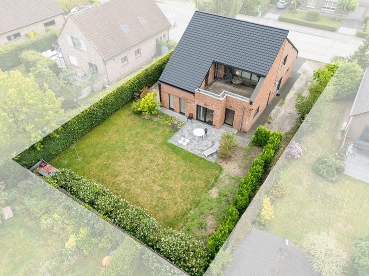 Karaktervolle villa met uitzonderlijk woonpotentieel