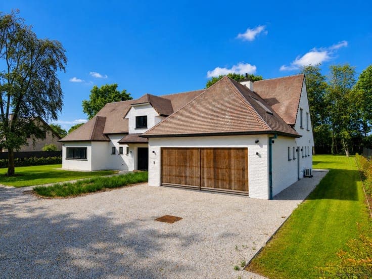 Te koop, Exclusieve villa met verwarmd zwembad op een uit...