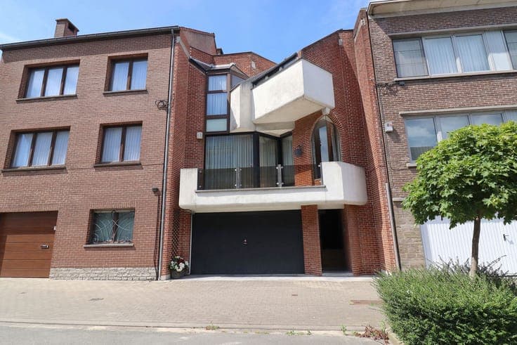 House in Evere