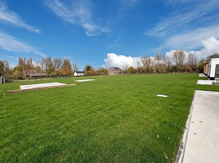 LAST PLOT NEW BUILD OPEN CONSTRUCTION WITH 4 BEDROOMS AND GA