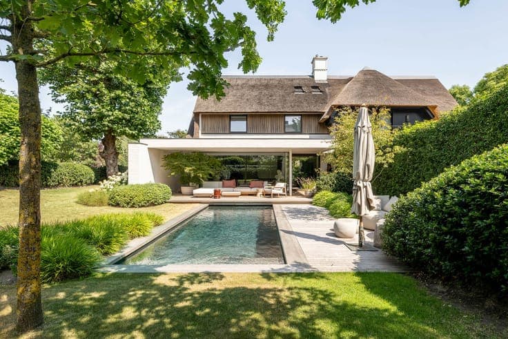 Luxury semi-detached villa for sale in le Zoute with pool