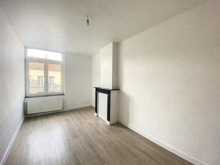 Two-bedroom house ideally located, close to the town centre
